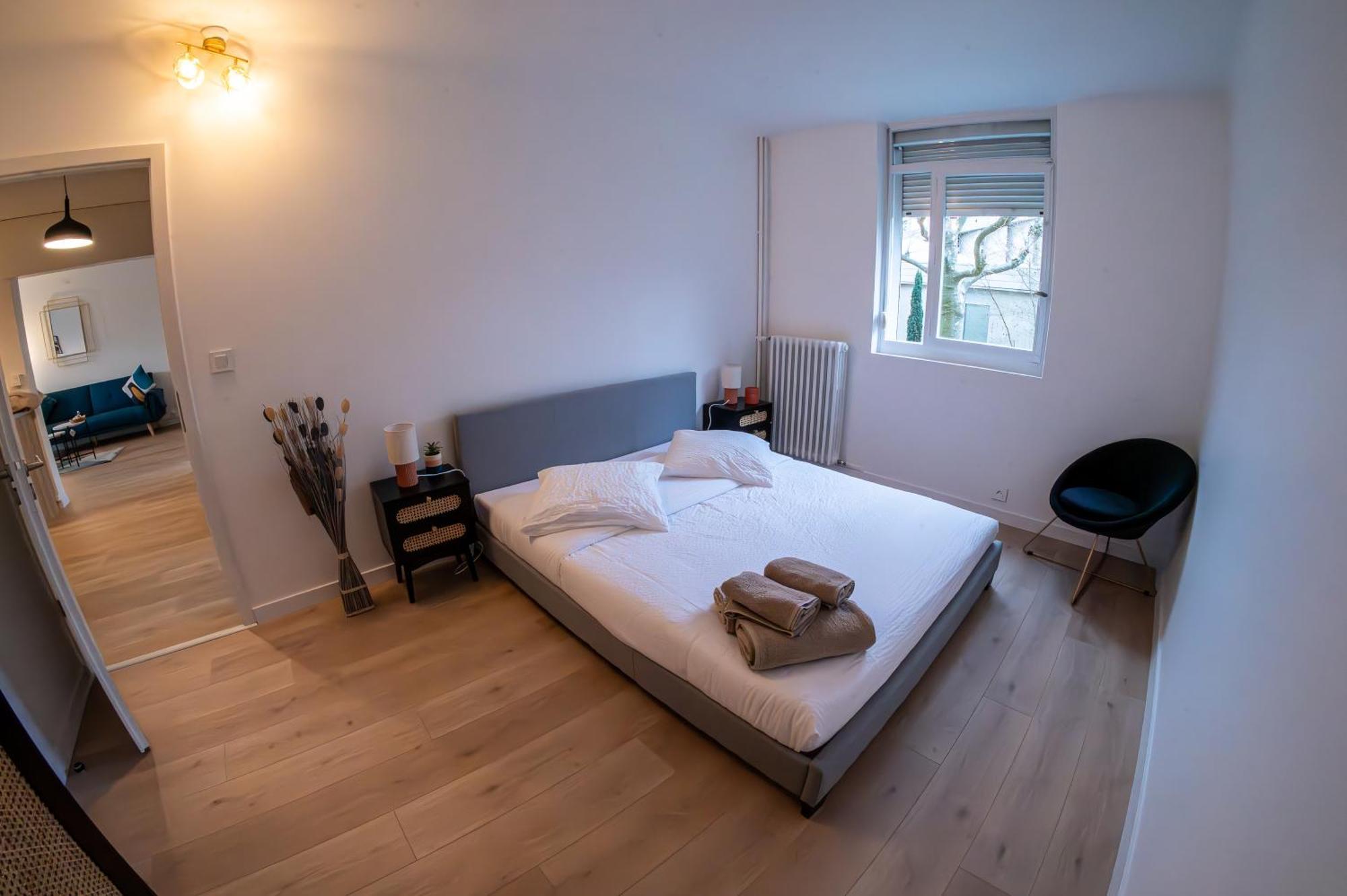 Magnifique Appartement De 3 Chambres アヌシー エクステリア 写真